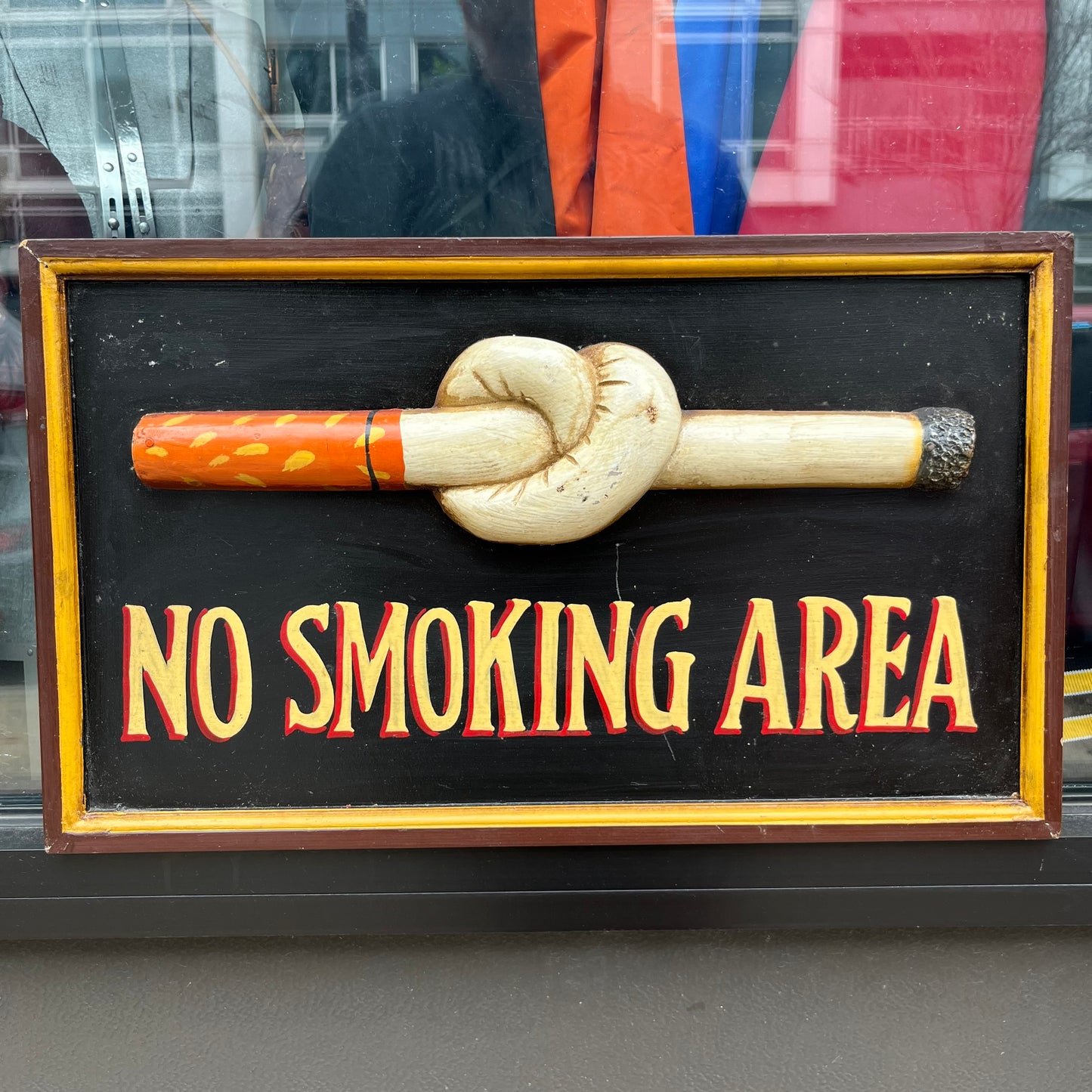 Vintage 3D “No Smoking Area” plaque.