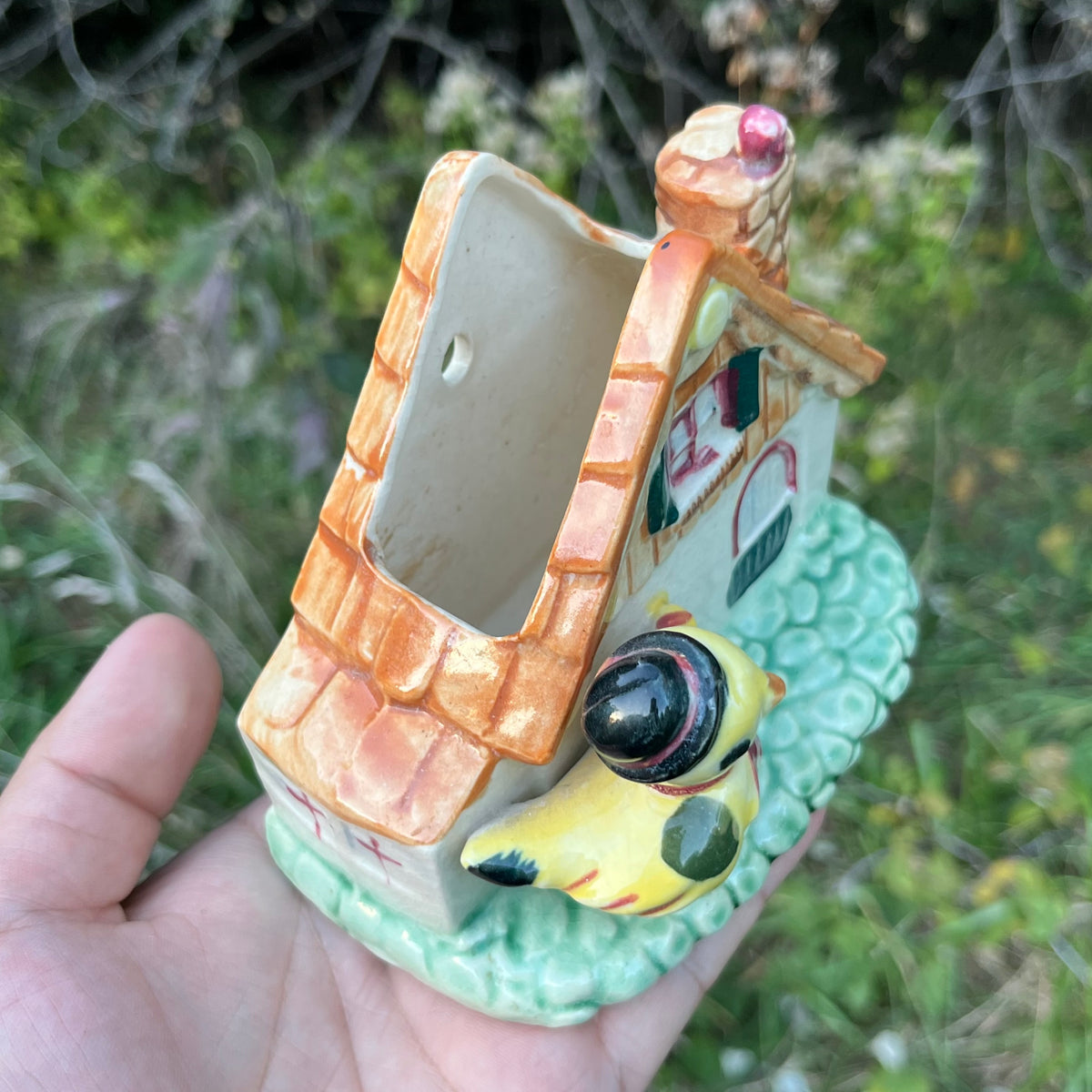 Vintage Bird house wall pocket.