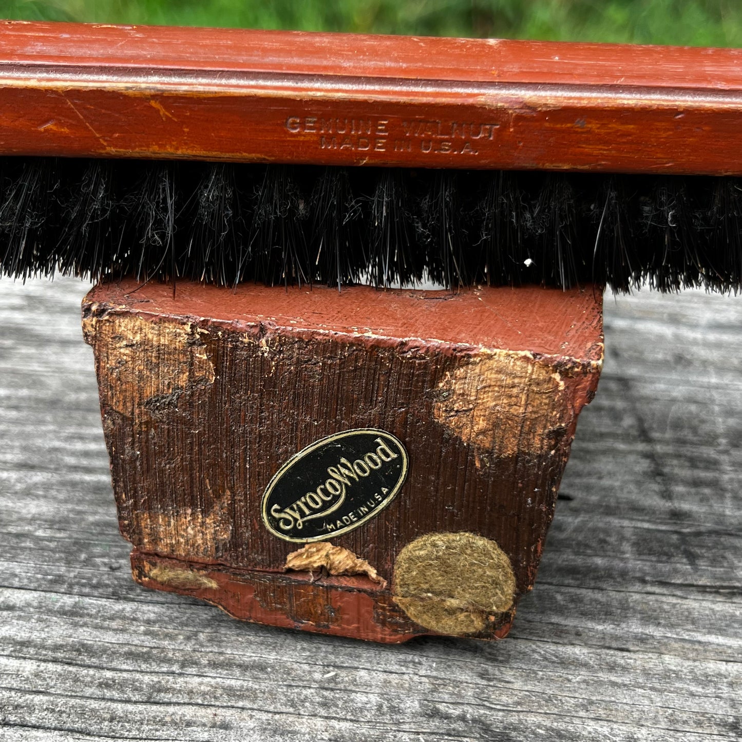 Vintage Syrico lucky horseshoe brush holder.