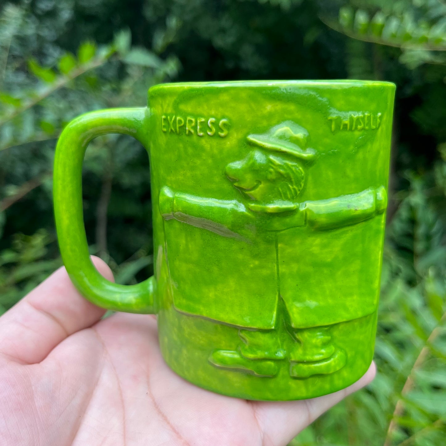 Vintage “Express Thyself” mug