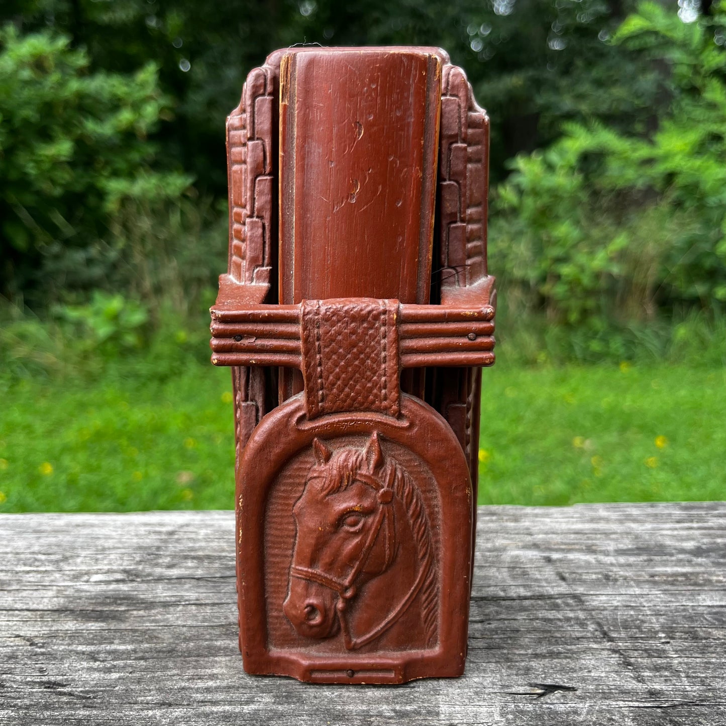 Vintage Syrico lucky horseshoe brush holder.