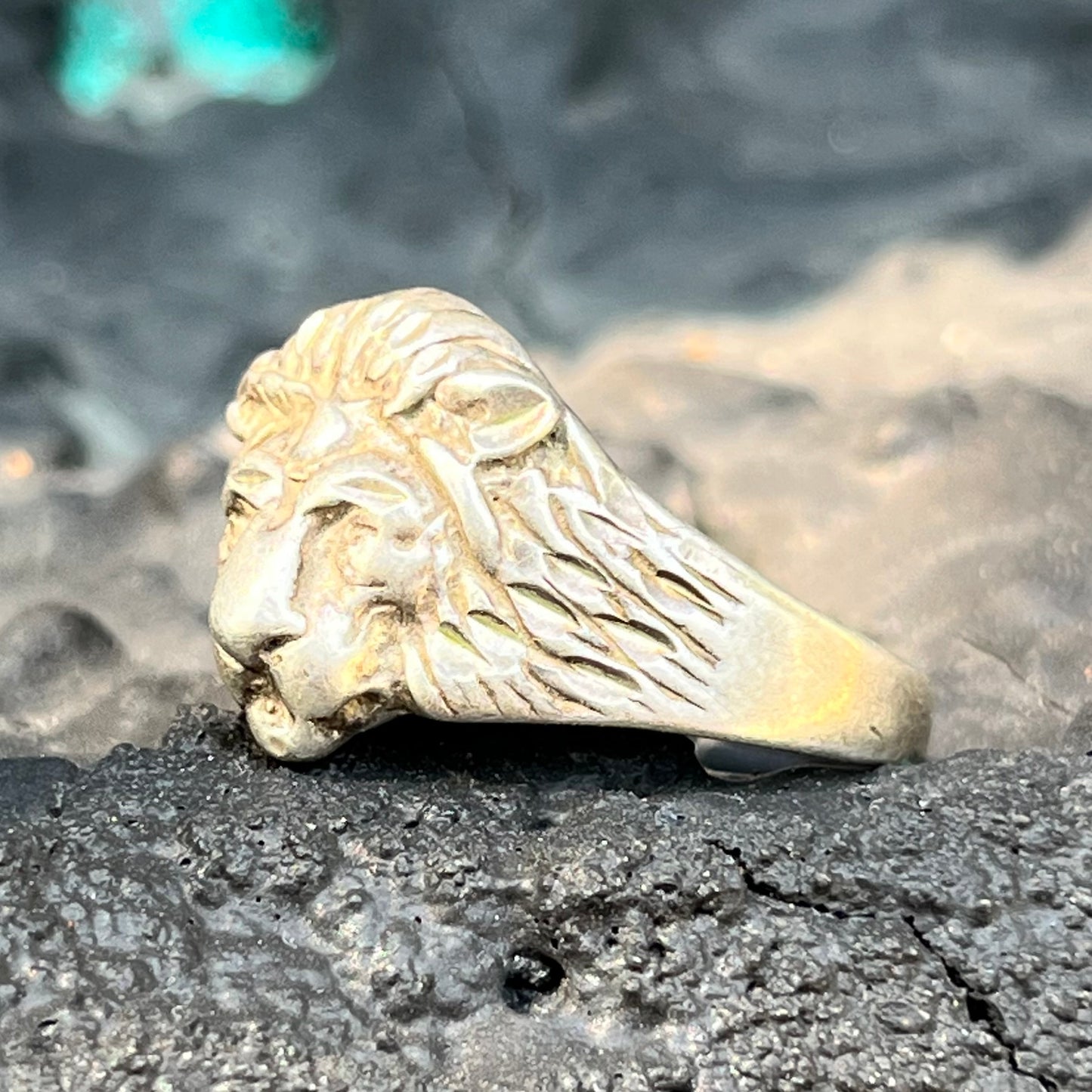 Vintage Sterling silver lion ring. Size 11.25.
