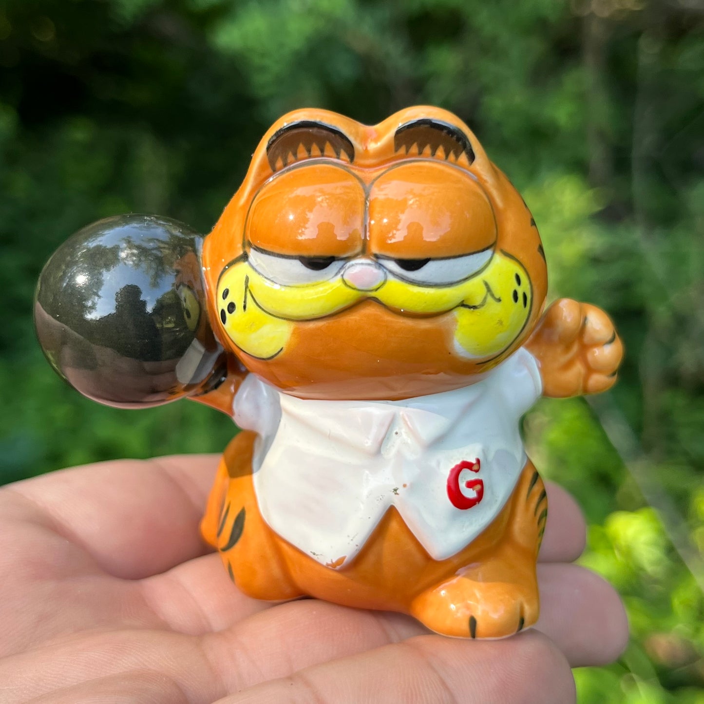 1981 Bowling Garfield figurine.