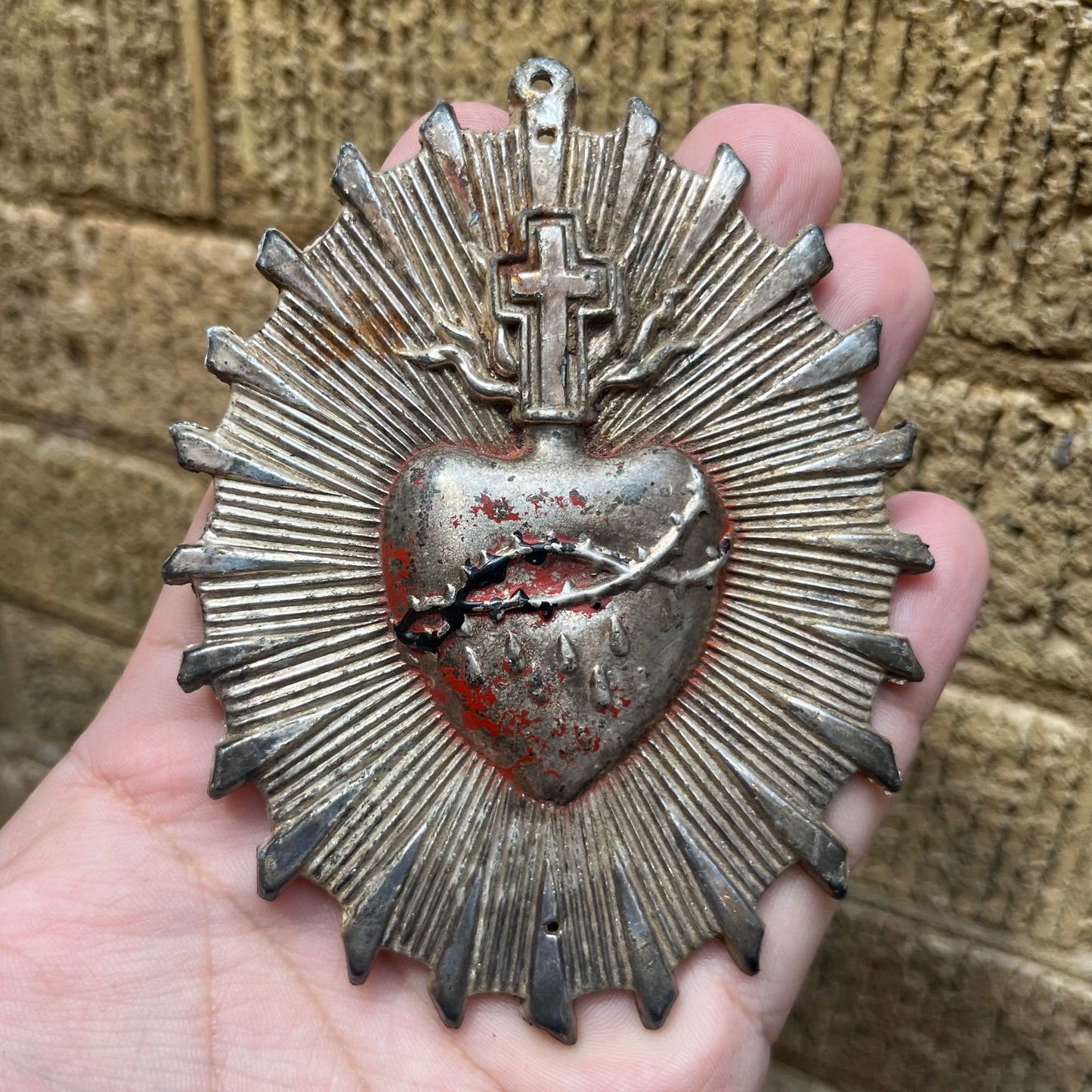 1940s Sacred heart of Christ plaque.