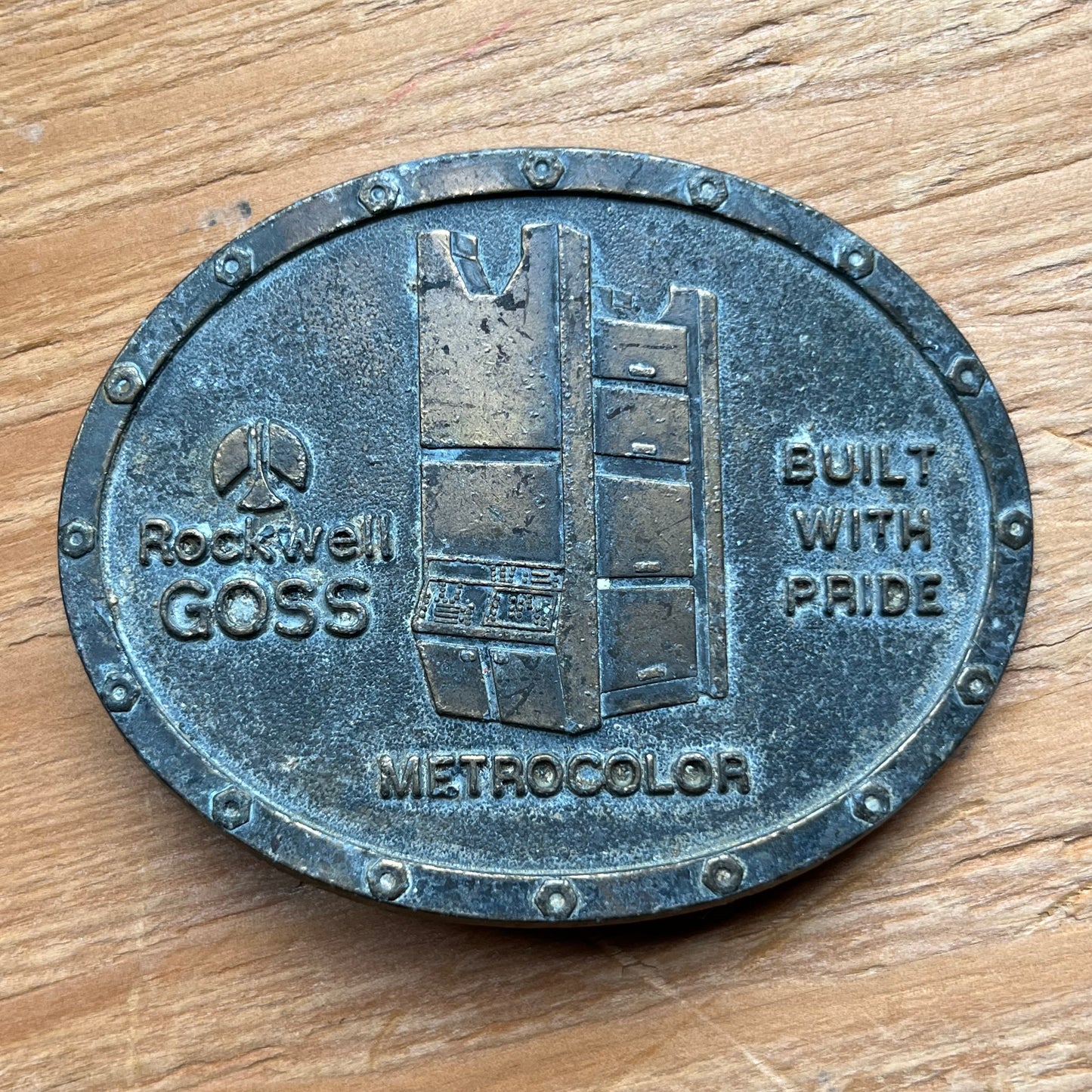 Vintage Metrocolor belt buckle.