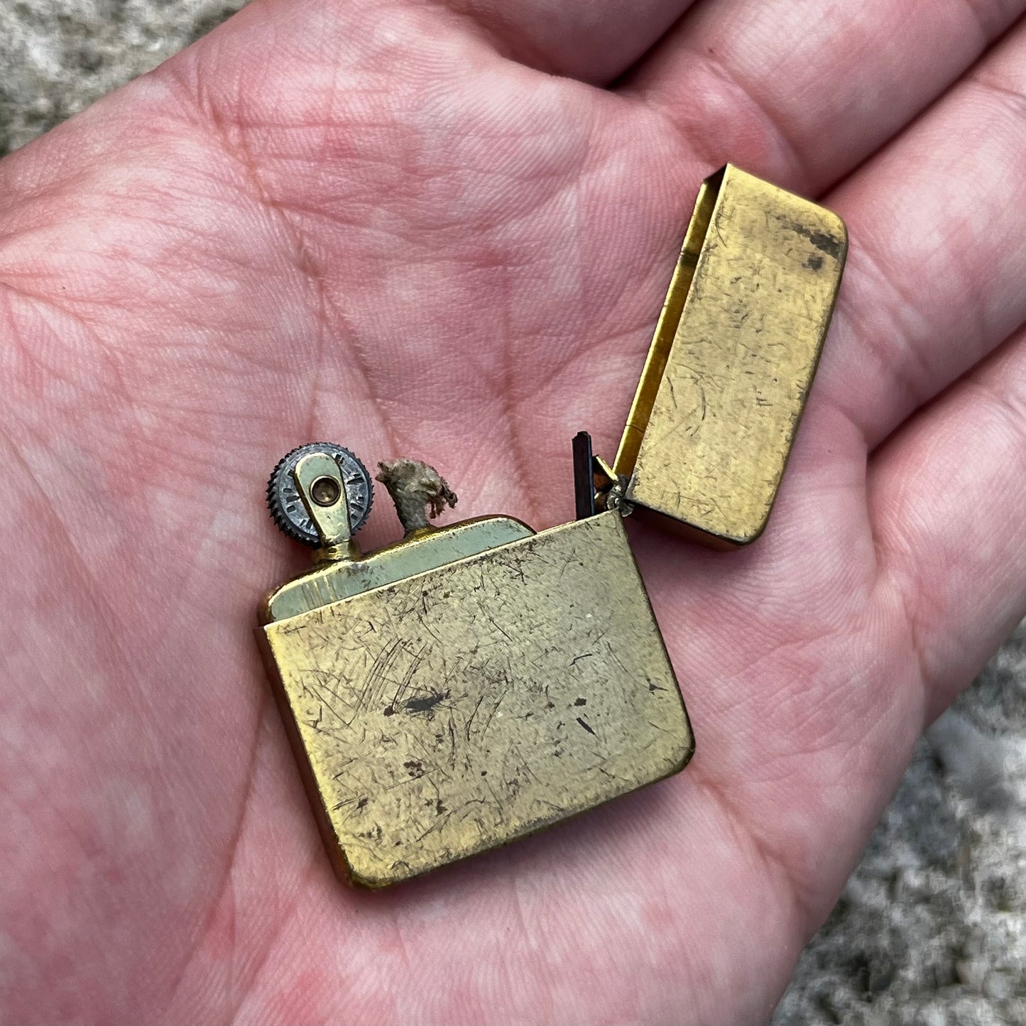 Vintage Brass flip lighter.