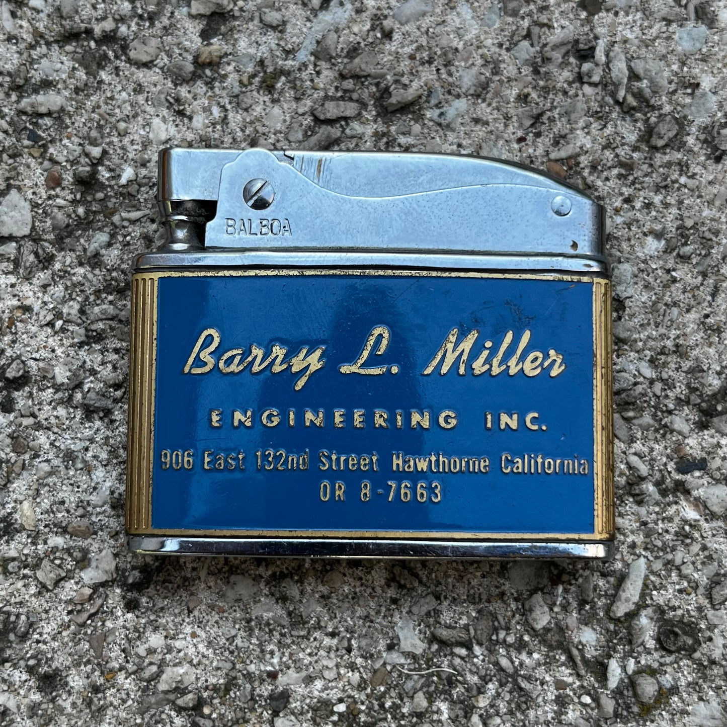 Vintage Wellington Balboa flat lighter.