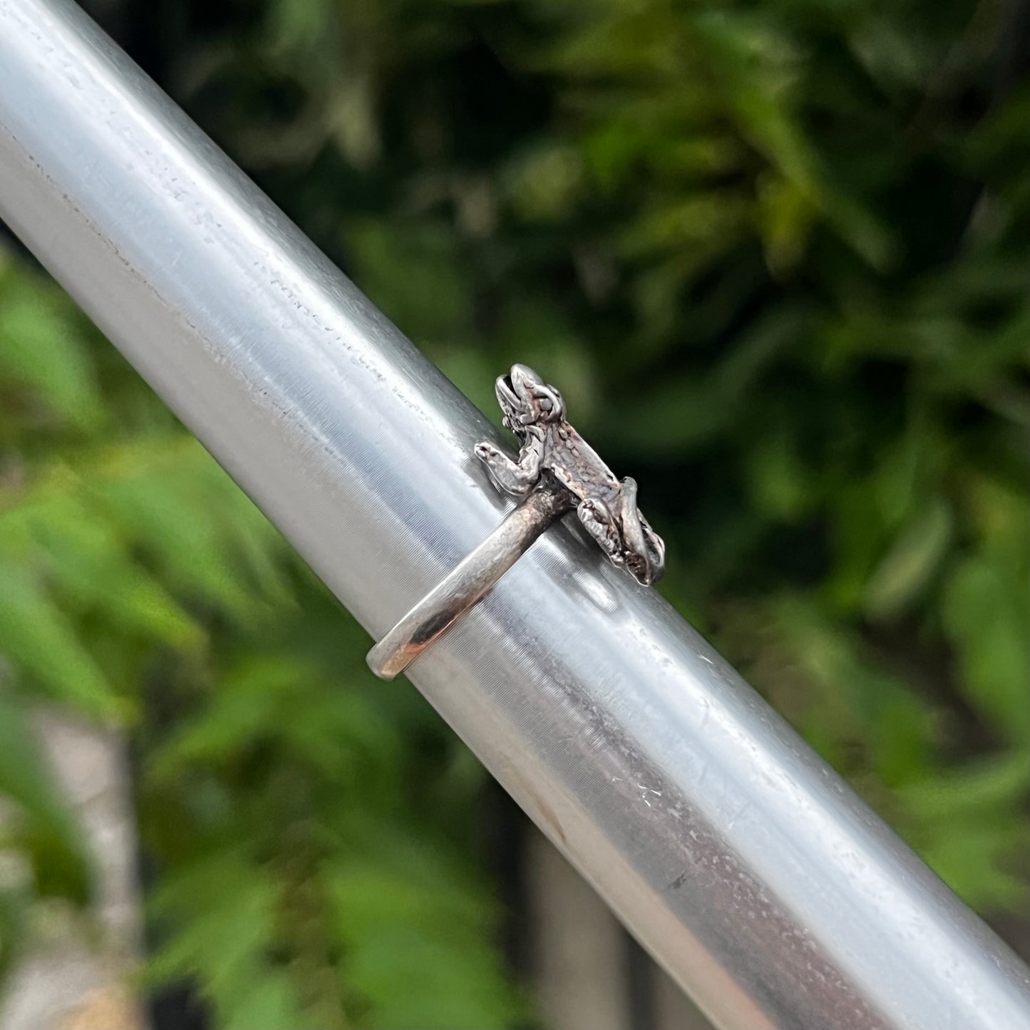 Vintage Sterling silver lizard ring. Size