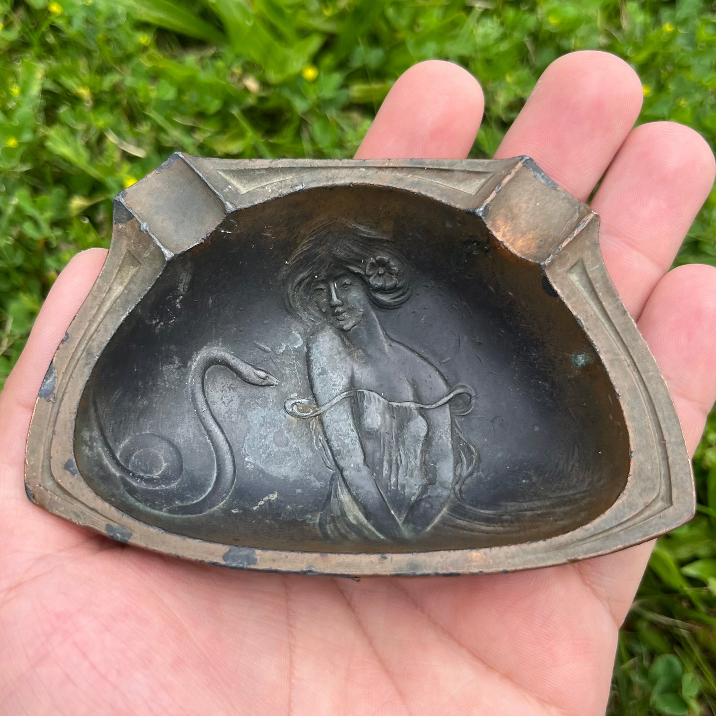 1940s Art deco lady snake ashtray.