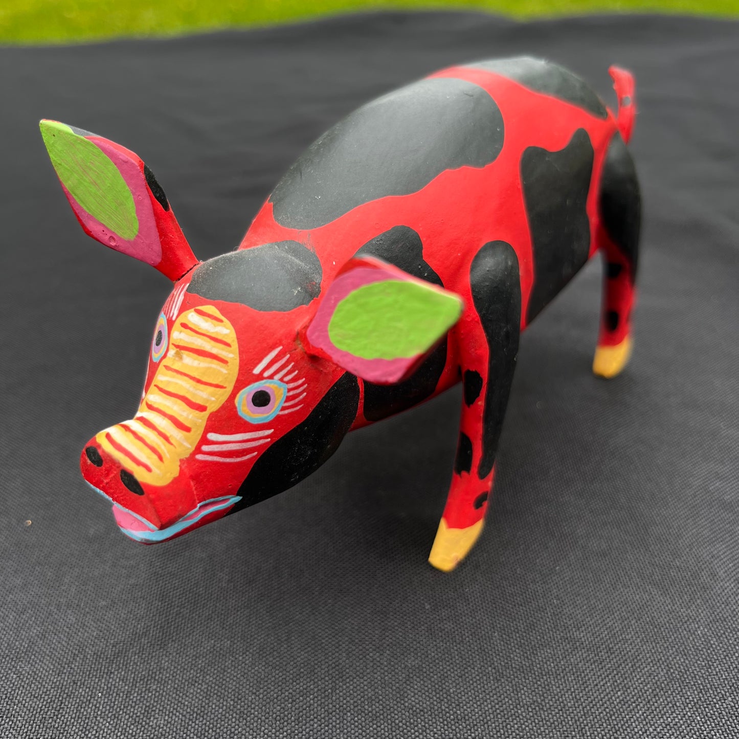 90s hand crafted Oaxacan pig Alebrije.