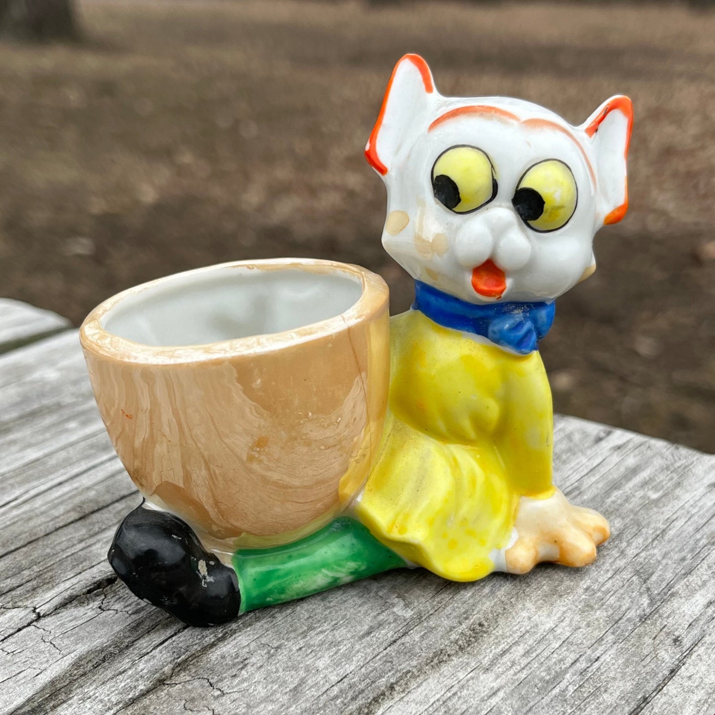 1940s Kitty cat planter.