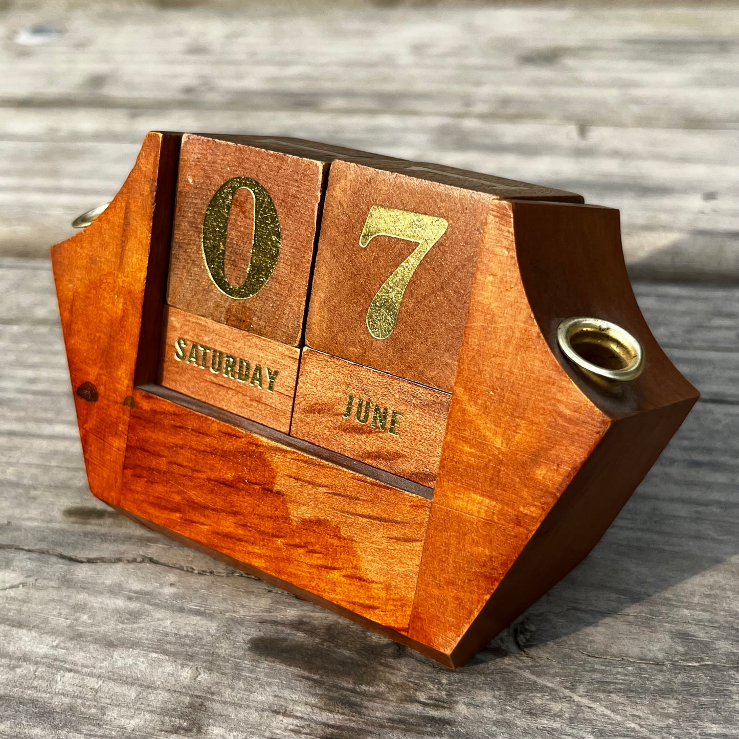 1950s Wood block calendar and pen holder.