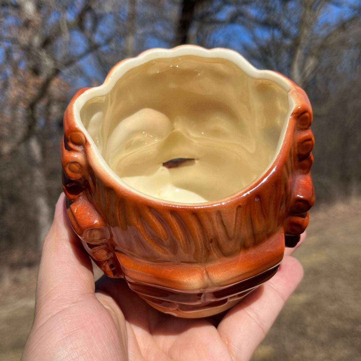 1950s Ceramic yarn ball holder.