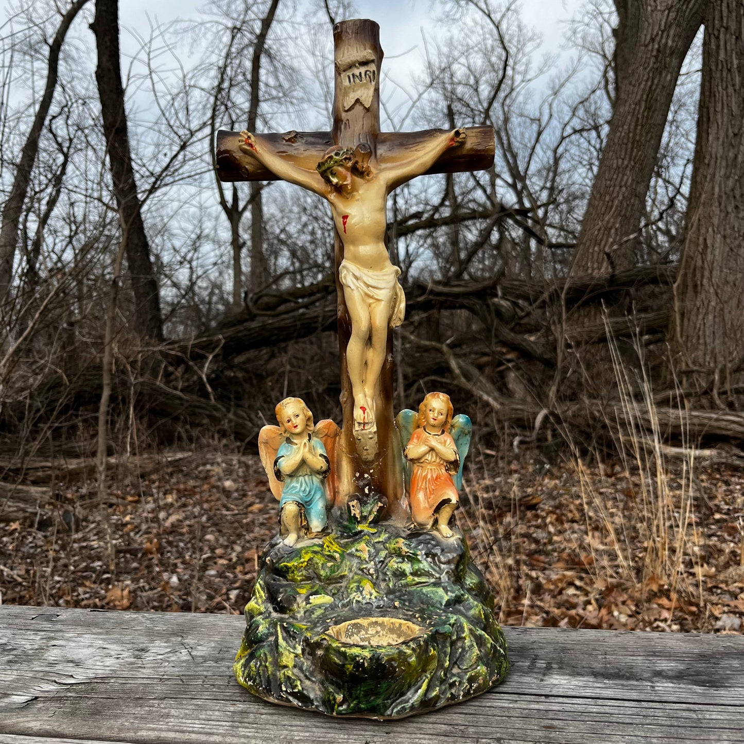 Large 1935 Chalkware crucifix from Chicago.