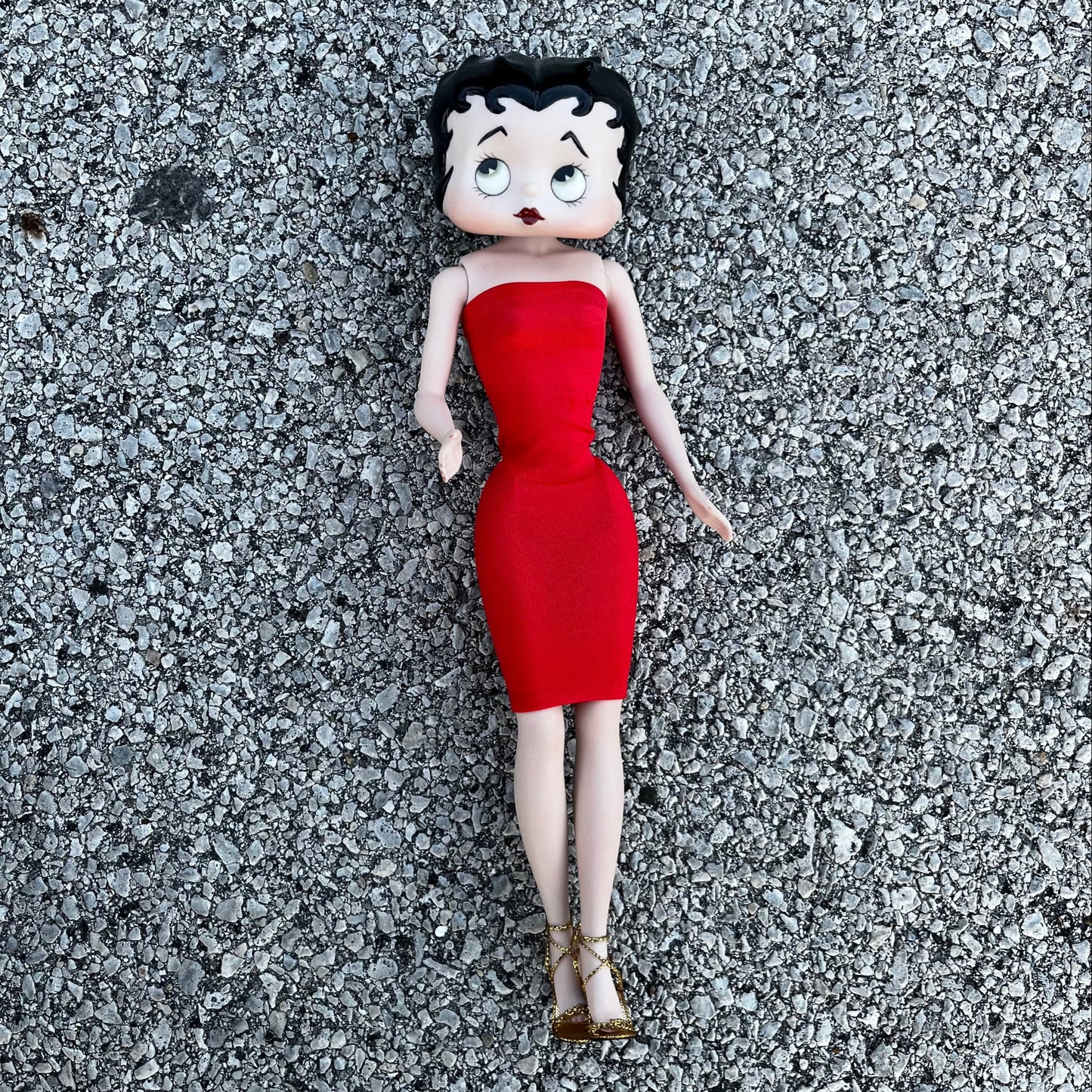 Y2K Porcelain Betty Boop figurine.