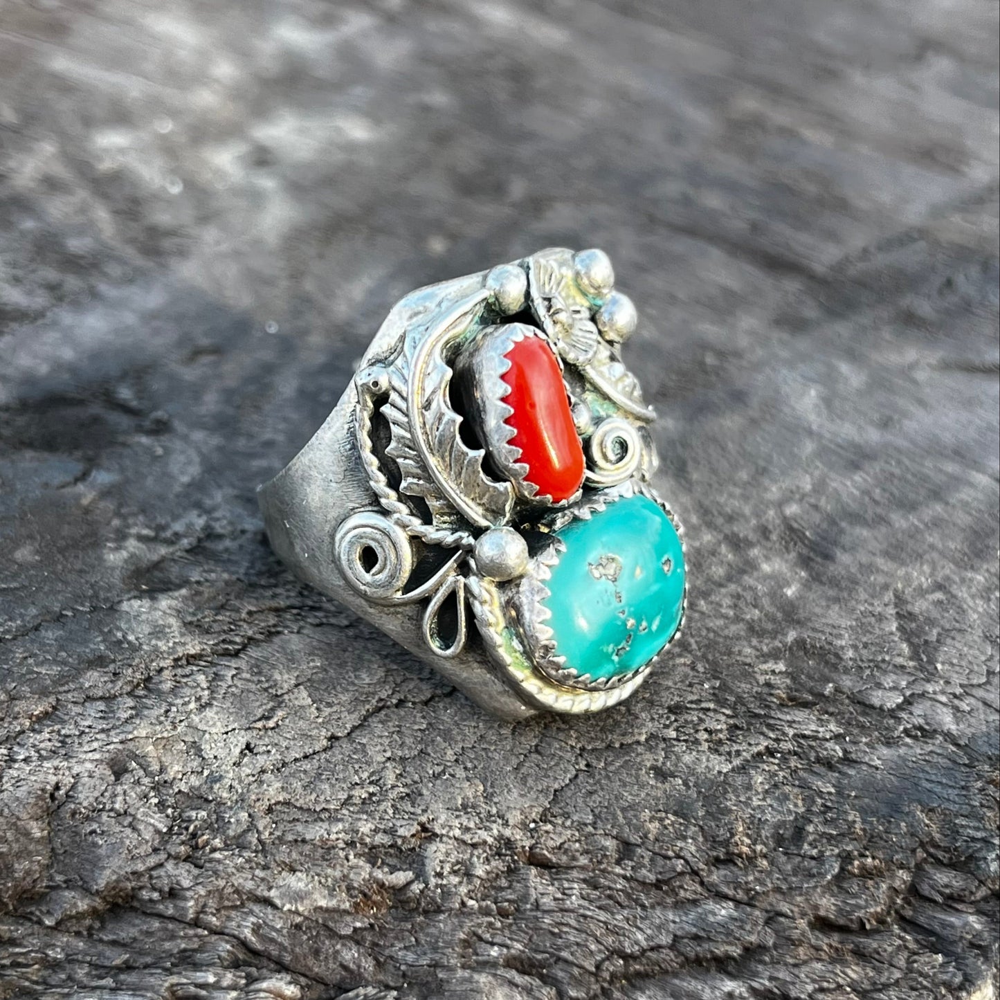 Vintage Sterling Silver Coral/turqoise feather ring. Size 11.