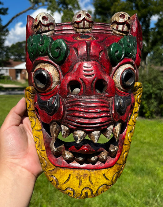 Vintage Nepali Snow lion.
