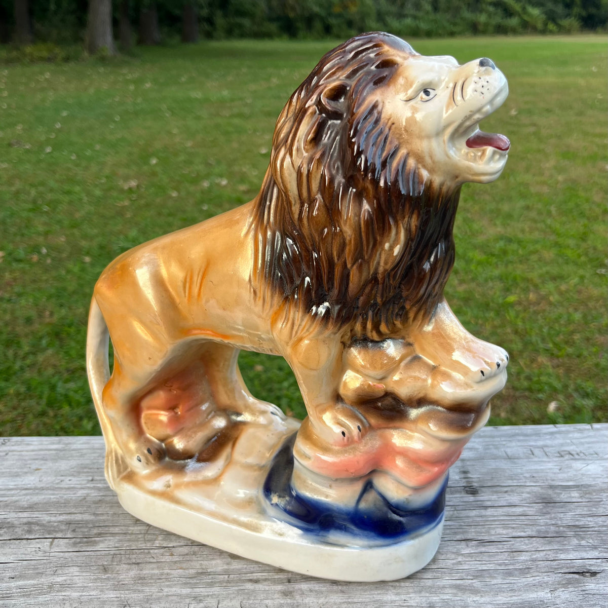 1970s Ceramic lion statue.