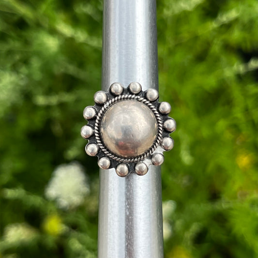 Vintage Sterling silver cluster ring. Size 5.