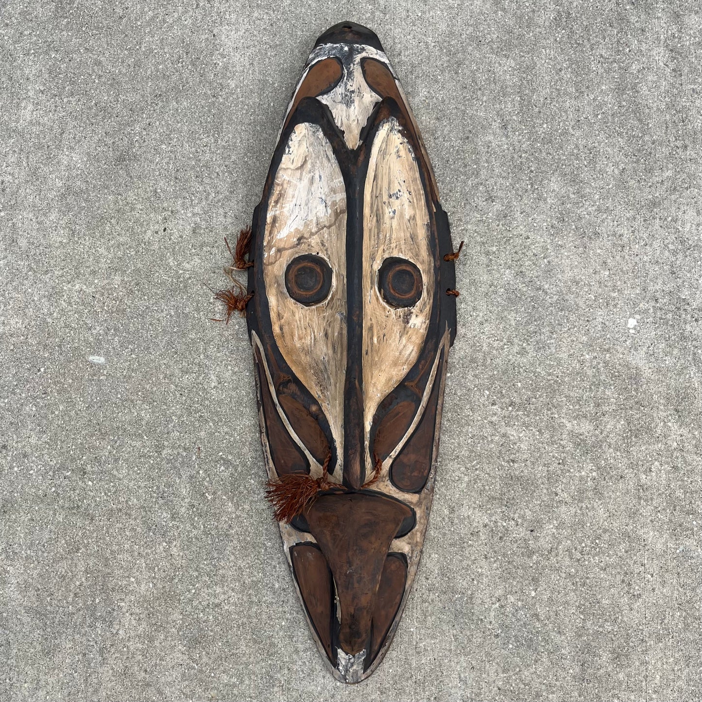 Vintage hand crafted Sepik Mwai mask.