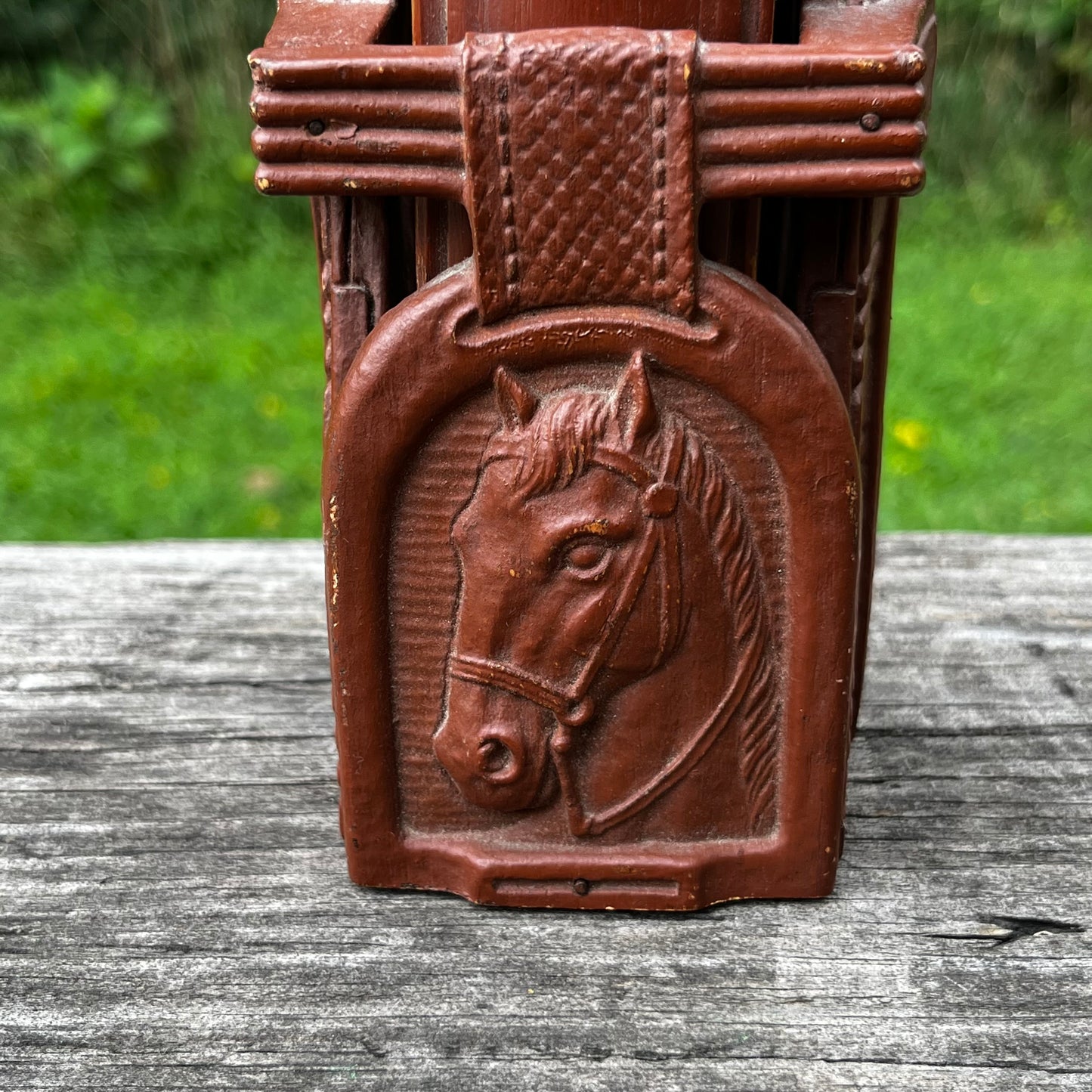 Vintage Syrico lucky horseshoe brush holder.