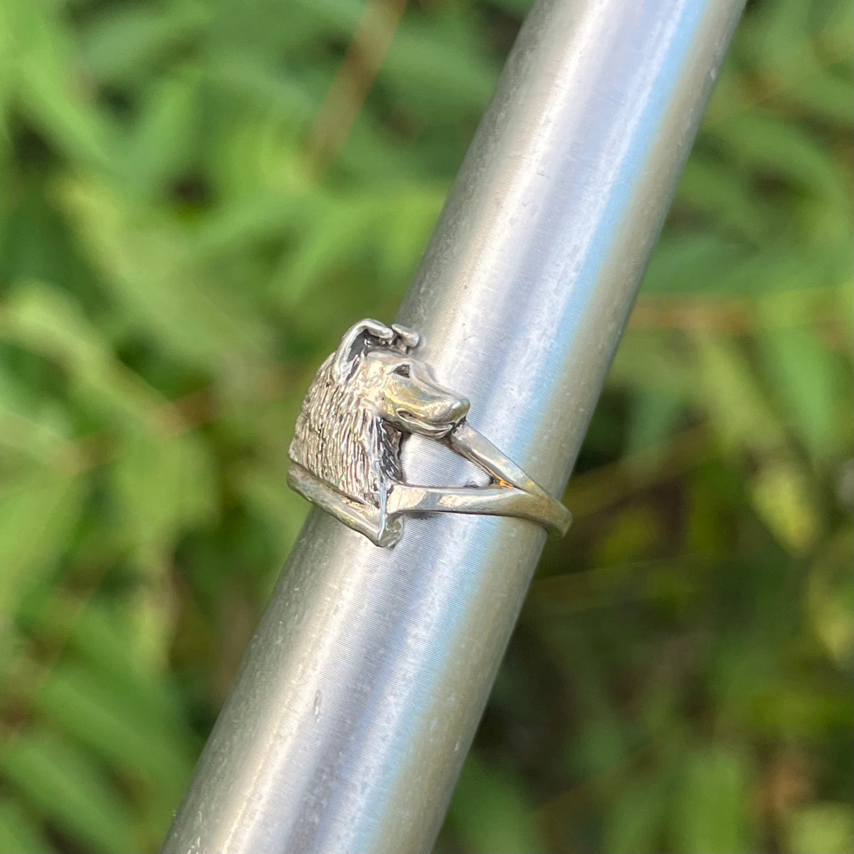 Vintage Sterling silver dog ring. Size 6.25.