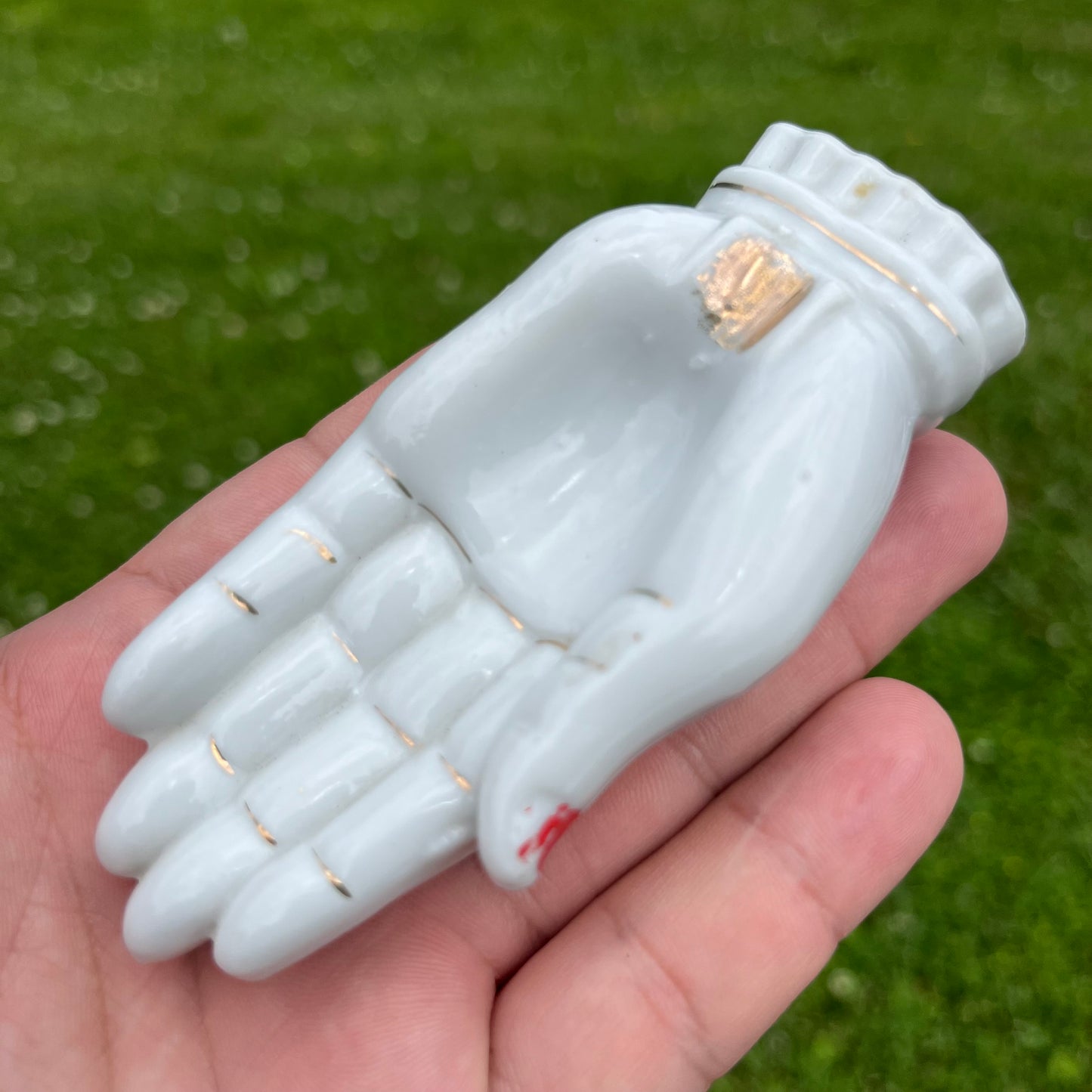 1950s Ceramic hand ashtray.