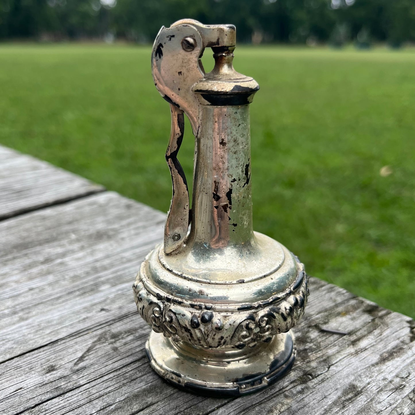 1950s Ronson “Decanter” tabletop lighter.