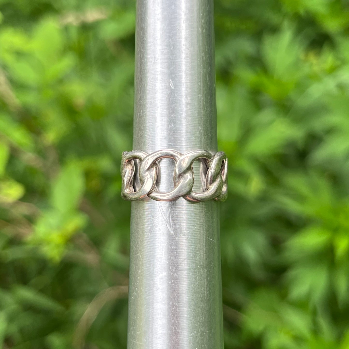 Vintage Sterling silver chain ring. Size 8.75.