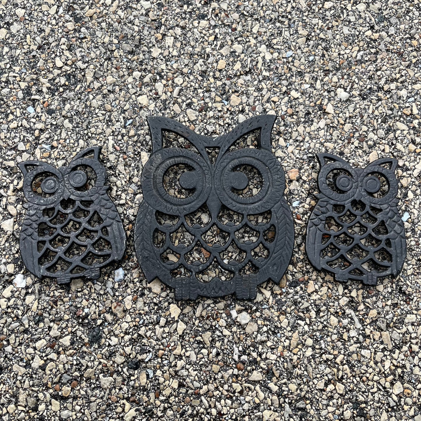 Vintage owl trivet set.
