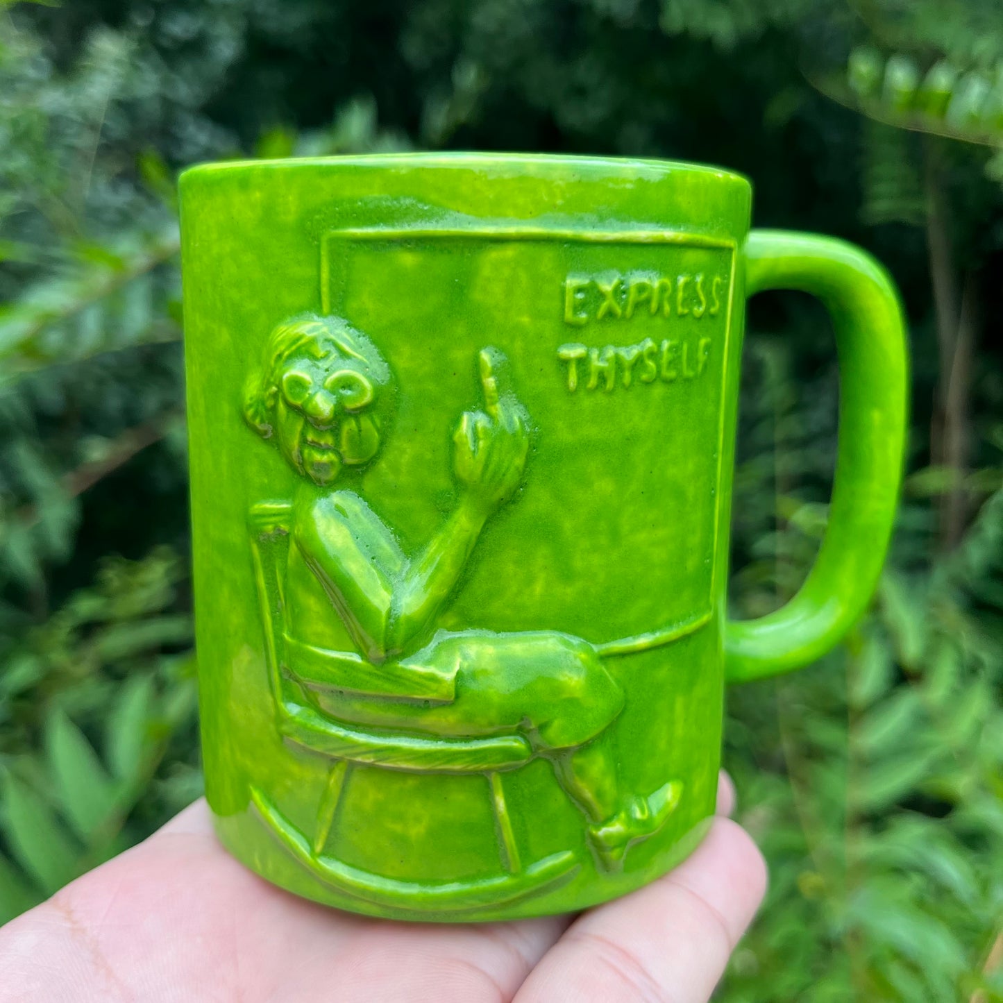 Vintage “Express Thyself” mug