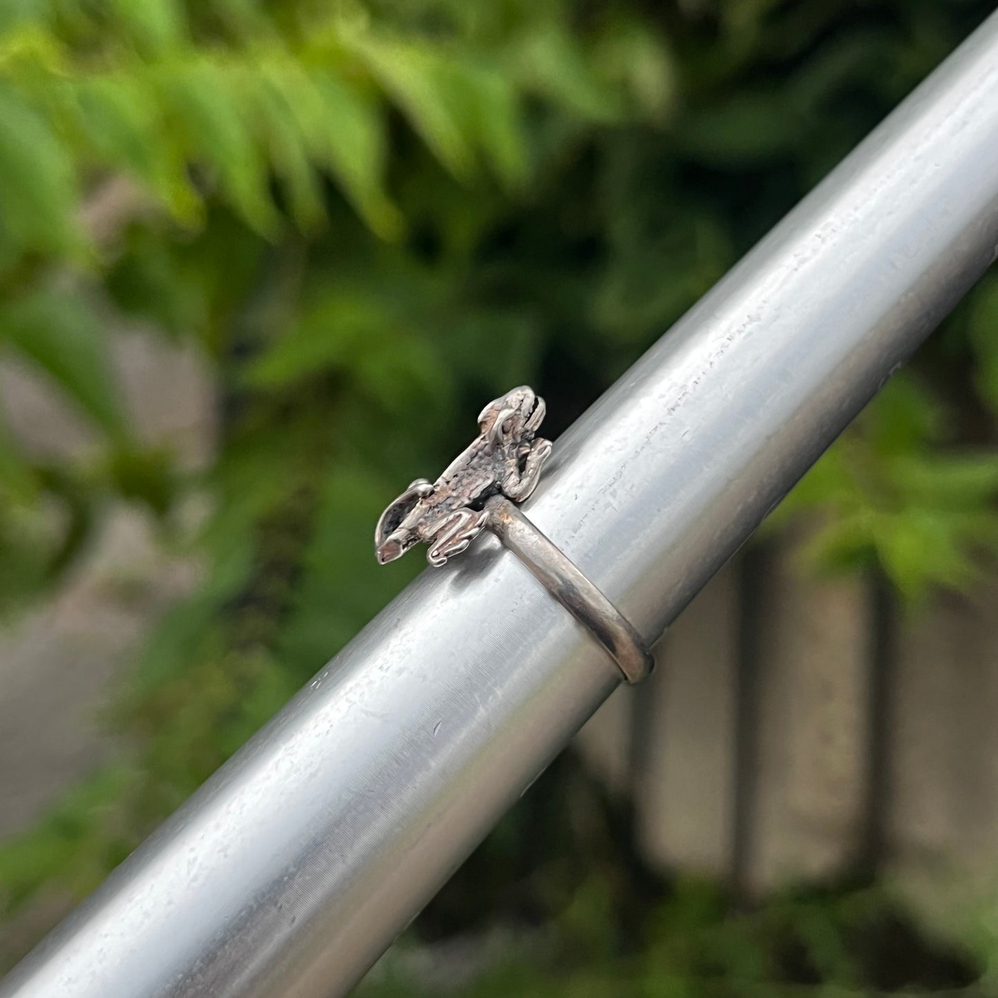 Vintage Sterling silver lizard ring. Size