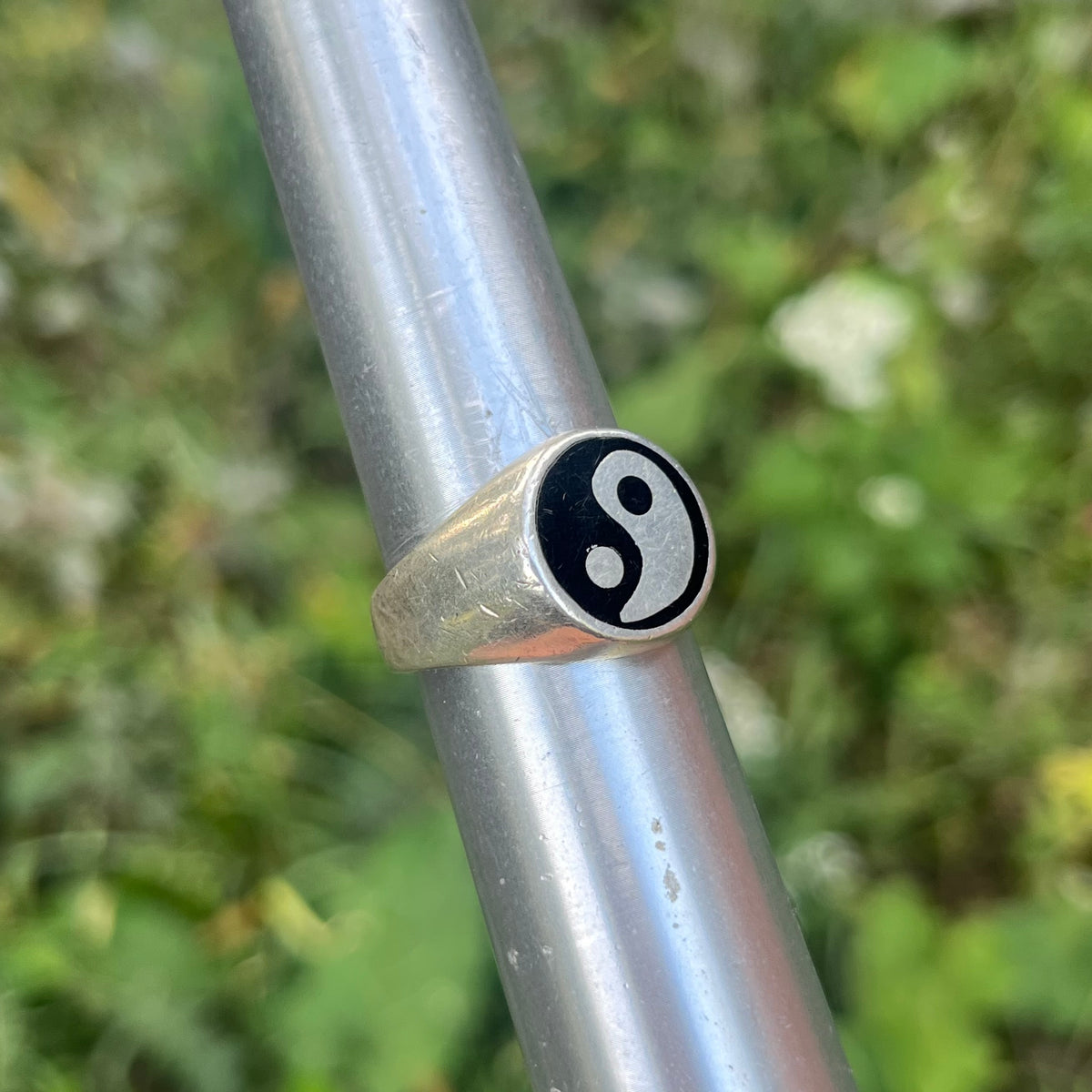 Vintage Sterling Silver ying yang signet ring. Size 10.25.