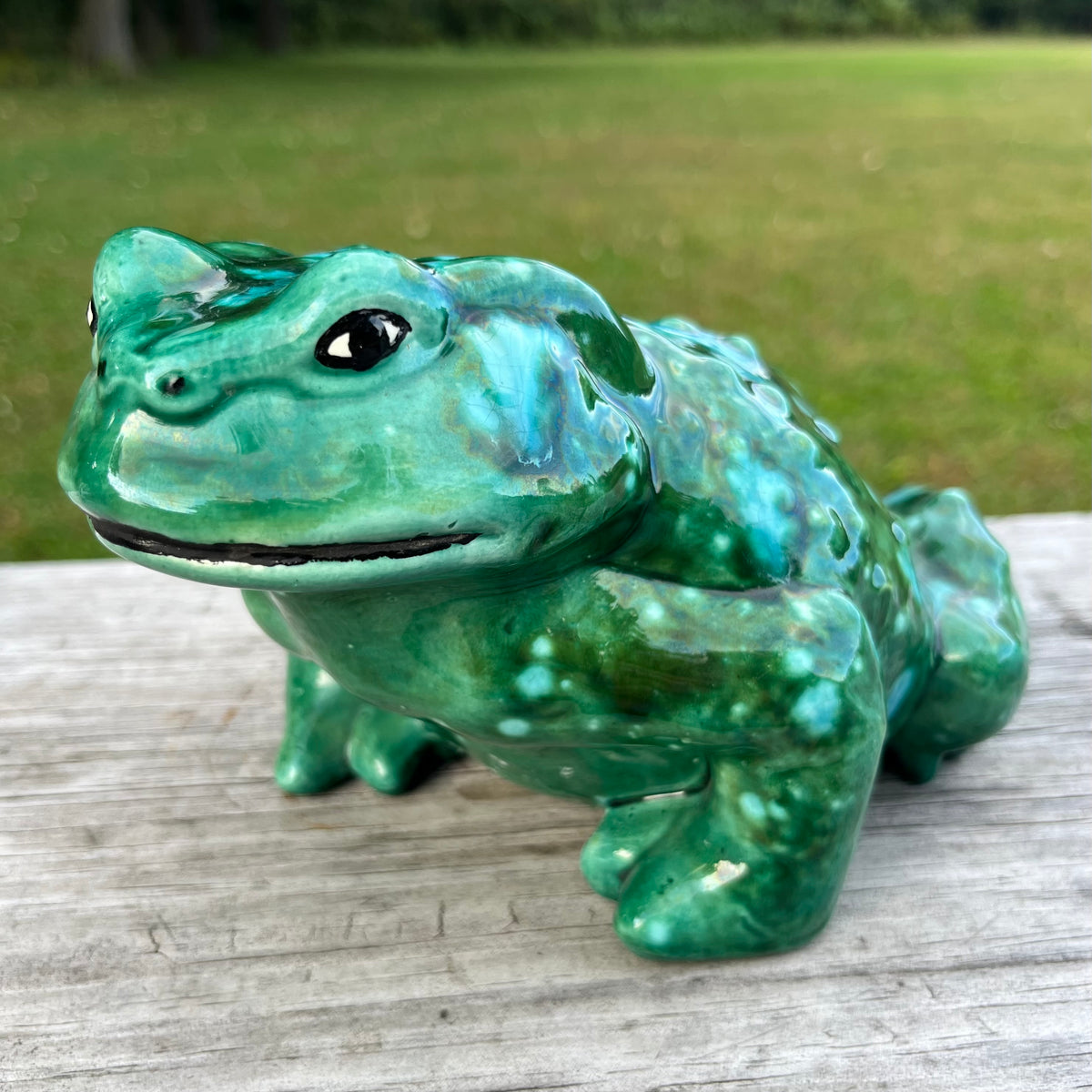 Vintage ceramic toad.
