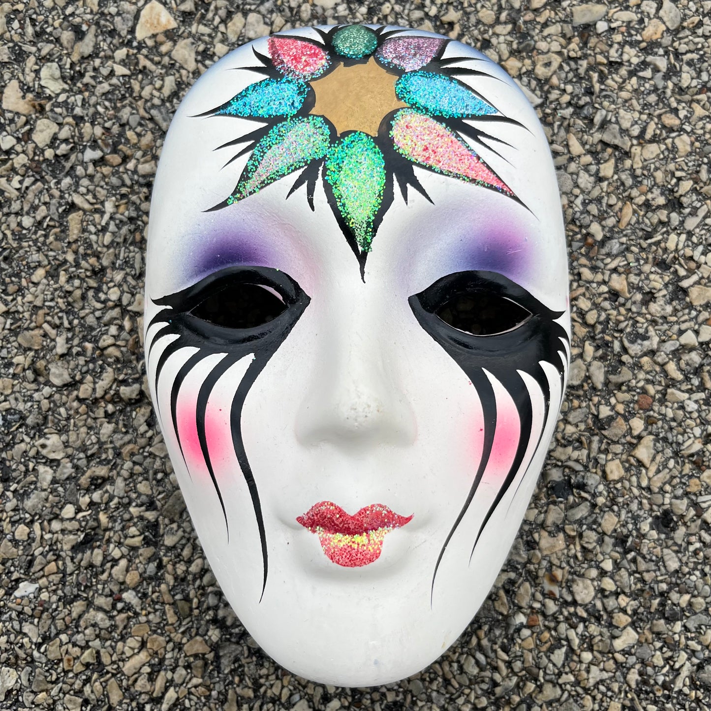 90s Ceramic mask.
