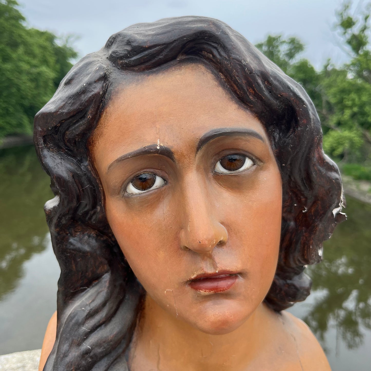 Early 1900s Panamanian Santa María la Antigua bust.