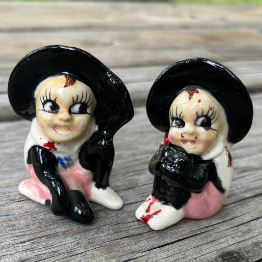 1950s Witchy Ladybug salt n’ pepper shakers.