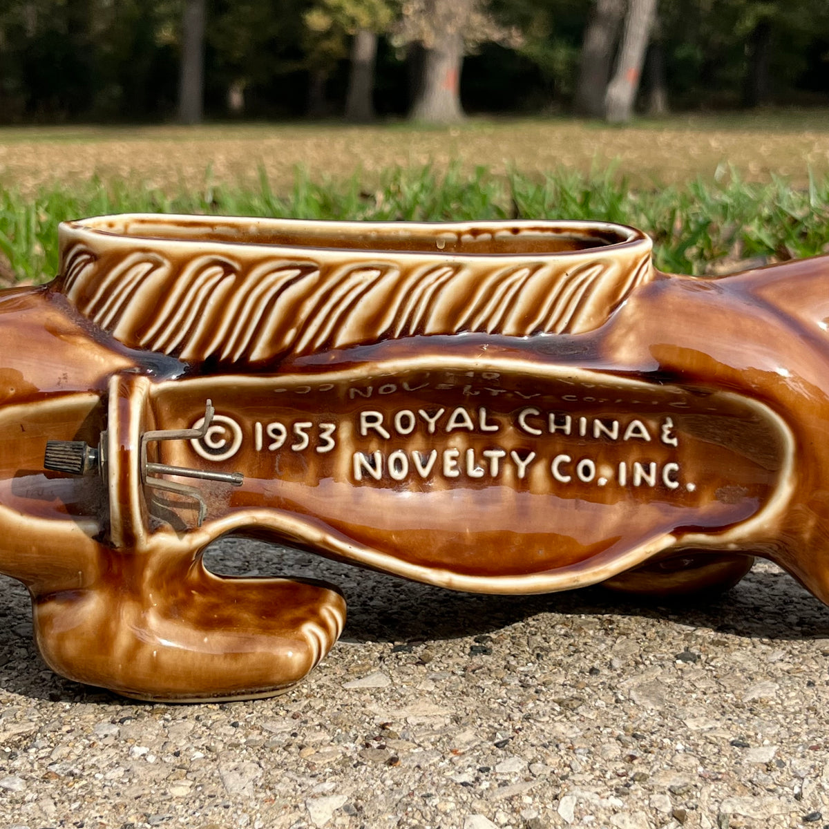 1953 Royal China brown panther planter/T.V. Lamp.