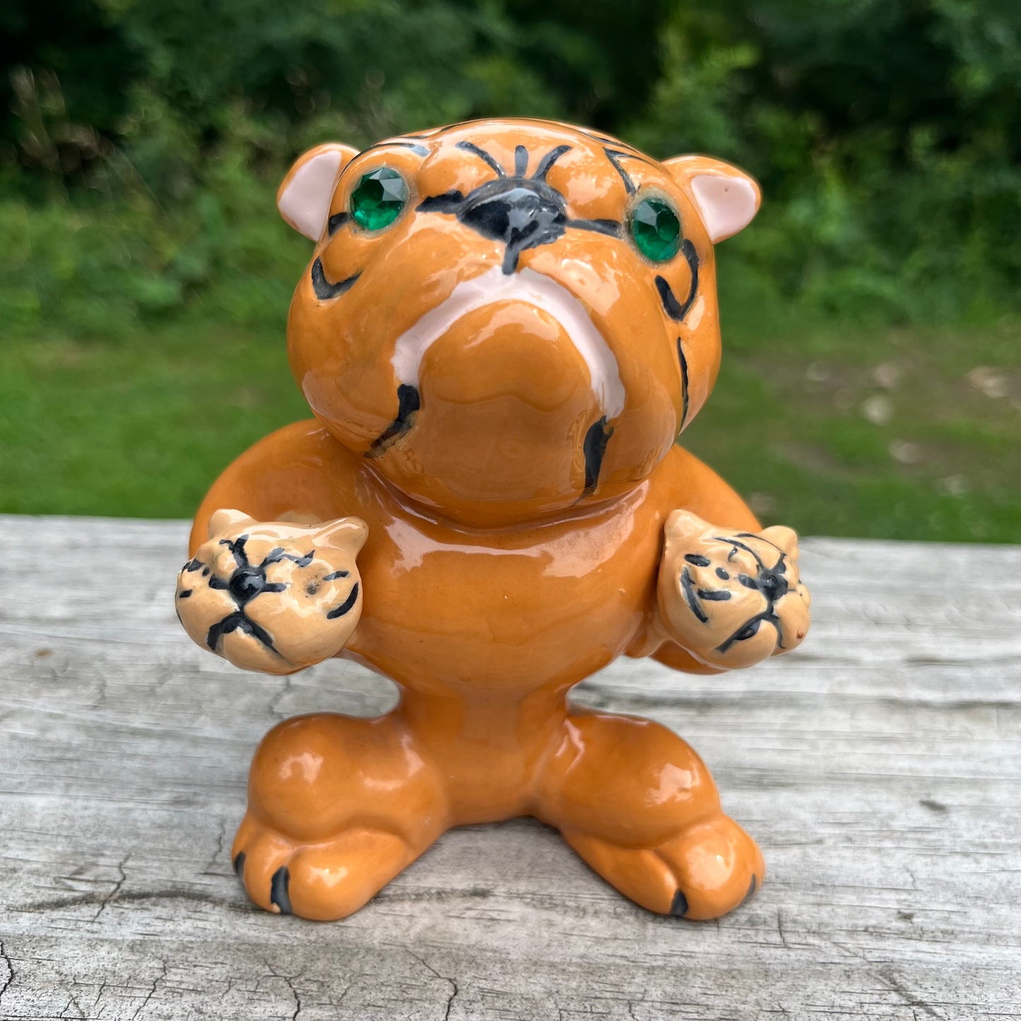 Vintage ceramic bulldog.