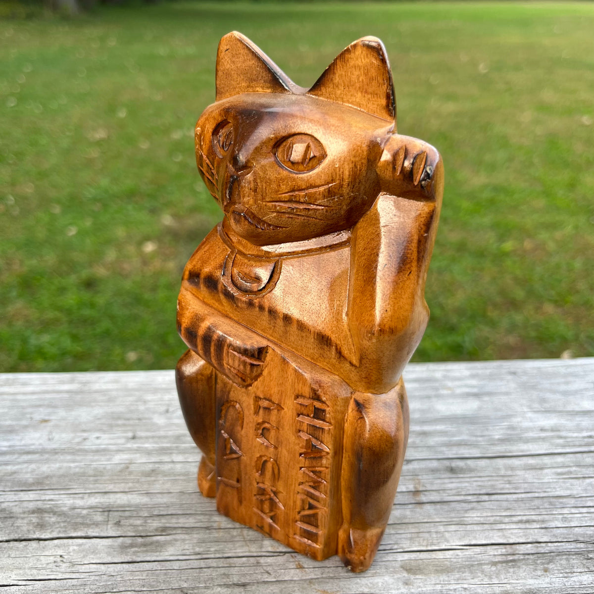 Vintage hand carved Hawaiian lucky cat.