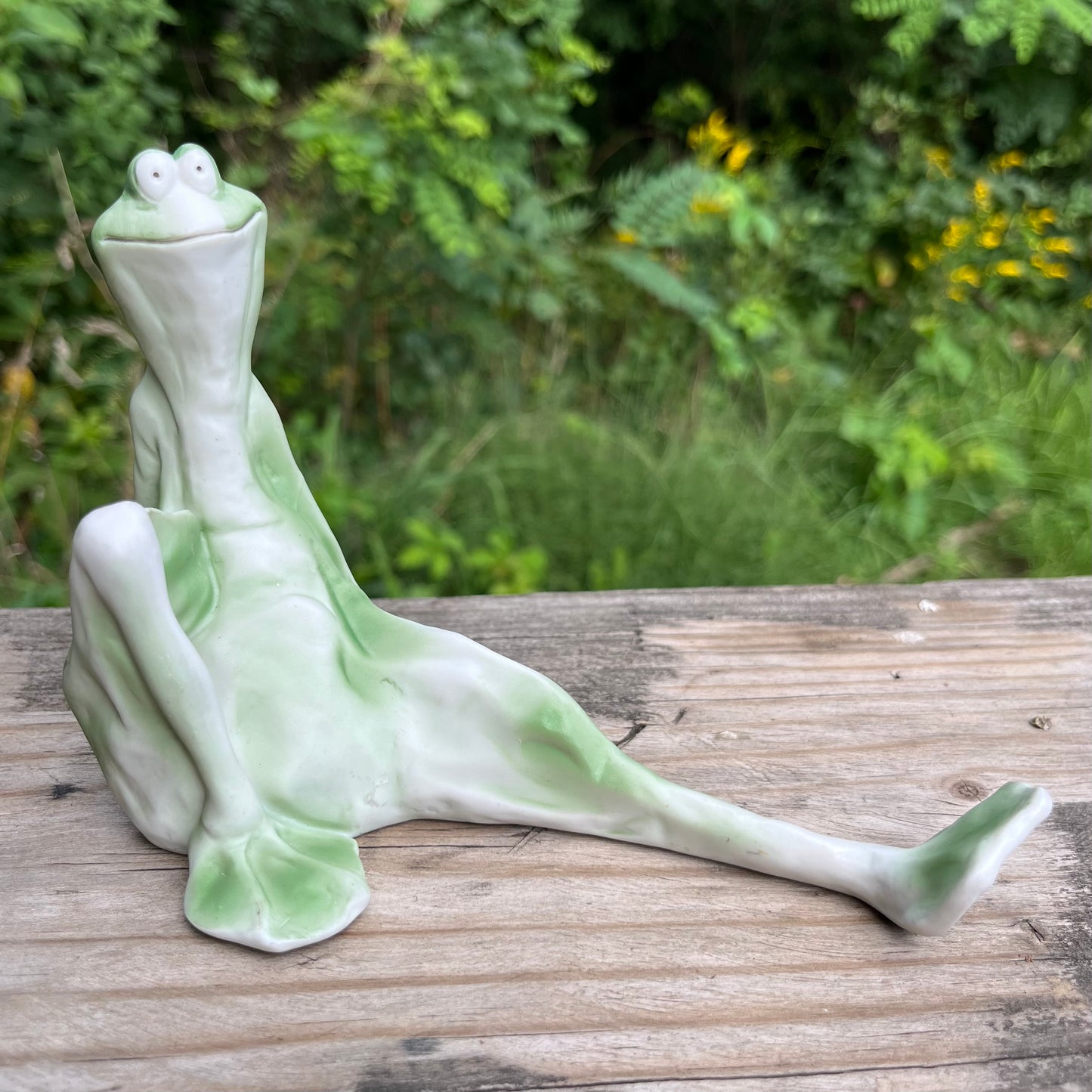 1982 Jessica DeStefano ceramic frog.