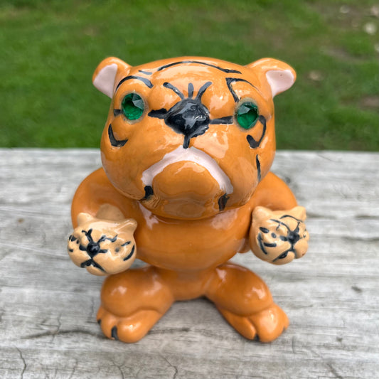 Vintage ceramic bulldog.