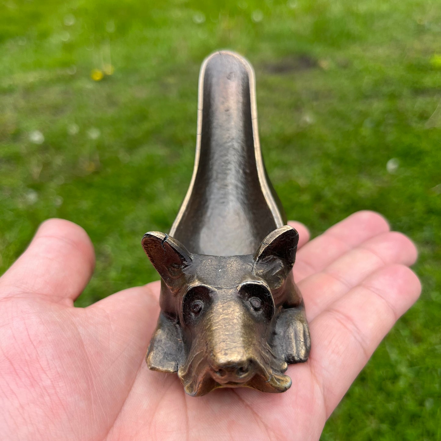 Vintage bronze Scottish terrier pipe holder.