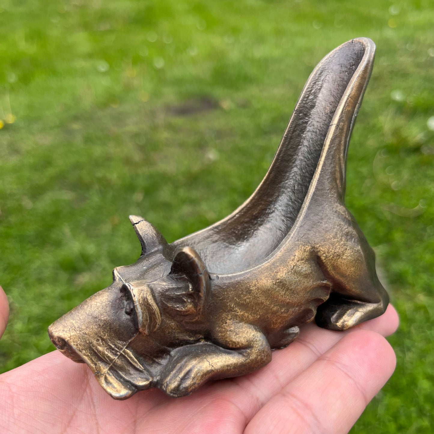 Vintage bronze Scottish terrier pipe holder.