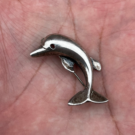 Vintage Sterling silver dolphin brooch.