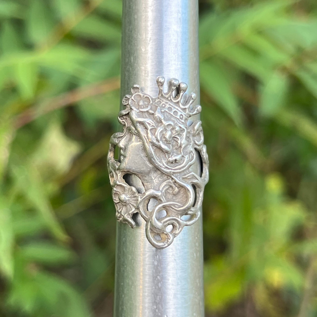 Vintage Sterling Silver art nouveau goddess ring. Size 6.25.