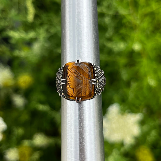 Vintage Sterling silver carved tigers eye ring. Size 6.75.