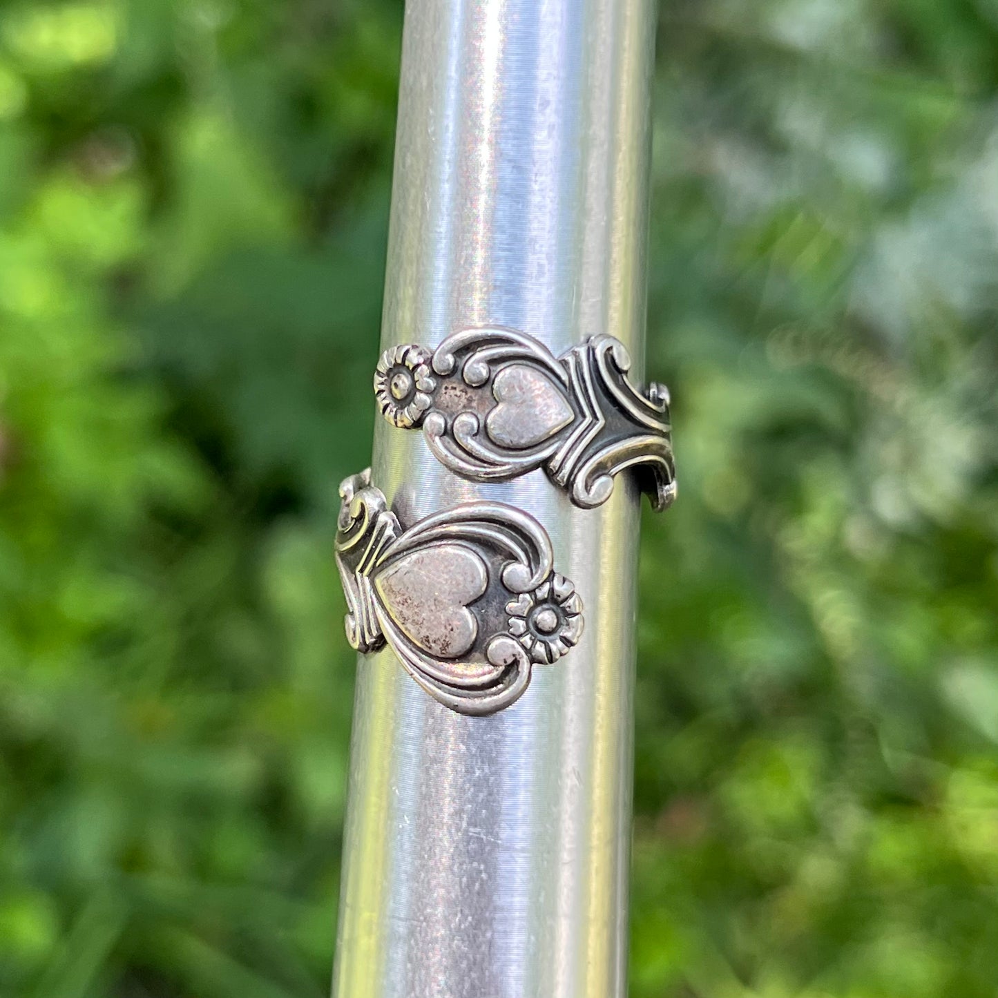 Vintage Sterling silver adjustable Avon ring. Size 7.