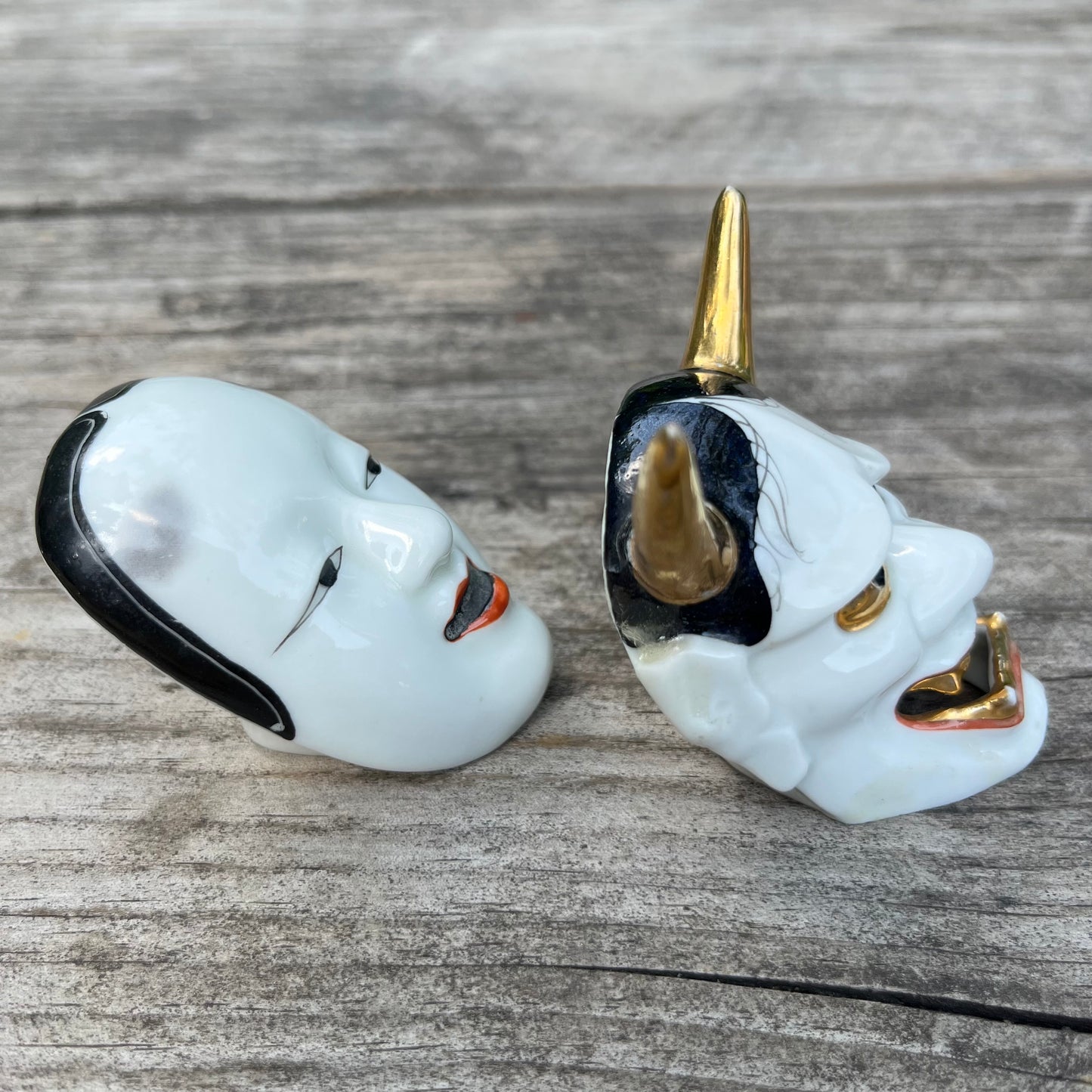Vintage Hannya noh/Okame noh mask salt n’ pepper shakers.