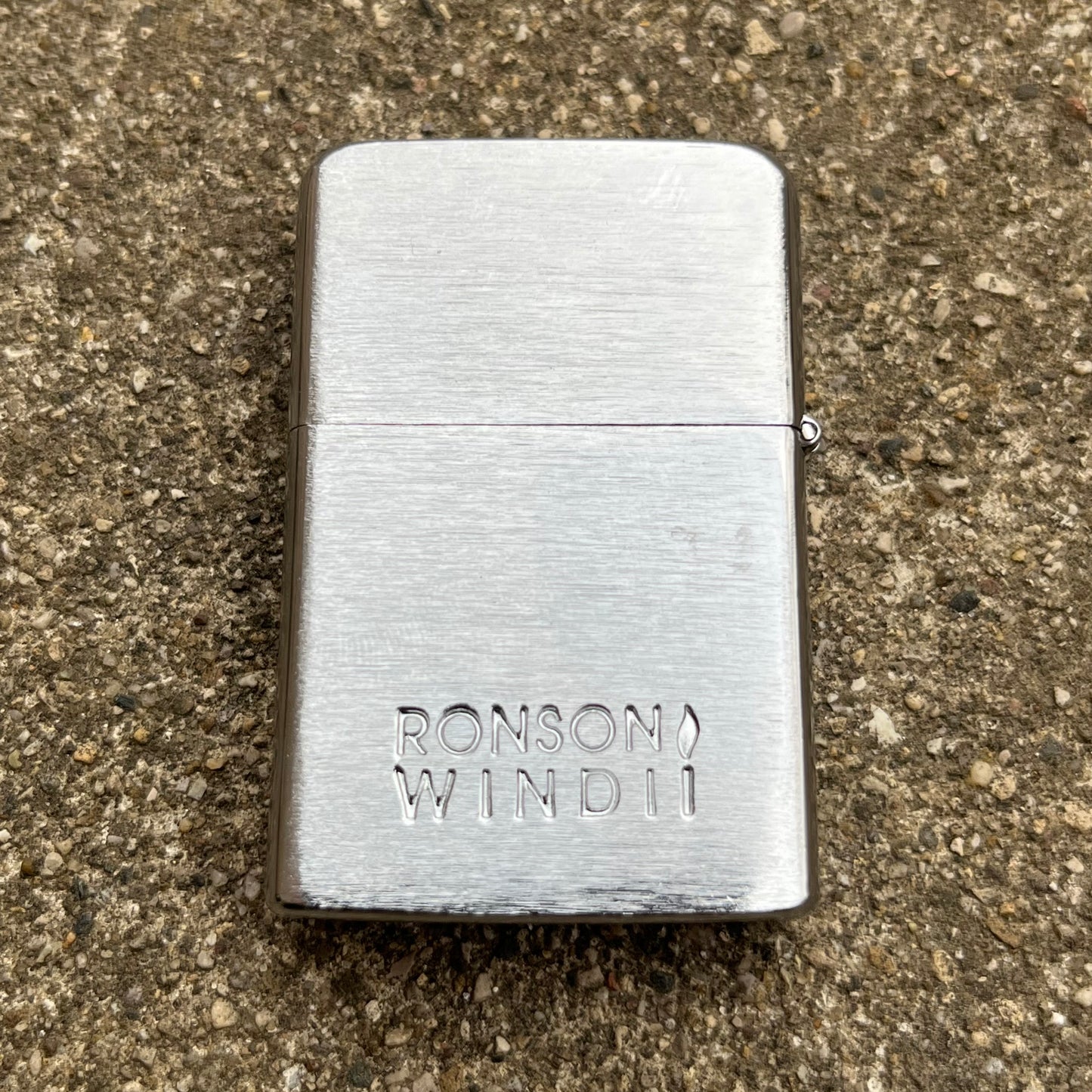 Vintage Ronson windproof flip lighter.